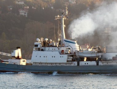 ΕΚΤΑΚΤΟ: Ρωσικό πλοίο ηλεκτρονικού πολέμου βυθίζεται στο Βόσπορο - Βρέθηκαν οι αγνοούμενοι από την τουρκική Ακτοφυλακή (upd)